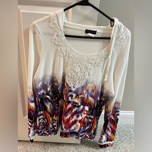 Venus sweatshirt. New without tags. Size Small